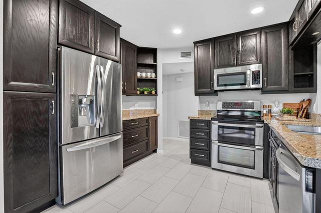 5530 Coach House Circle A, Boca Raton, FL 33486