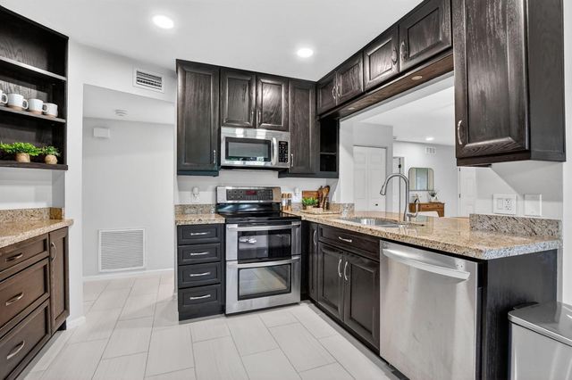5530 Coach House Circle A, Boca Raton, FL 33486