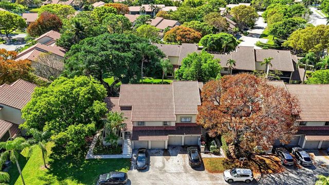 5530 Coach House Circle A, Boca Raton, FL 33486