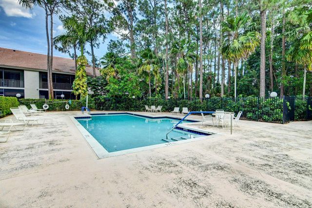 5530 Coach House Circle A, Boca Raton, FL 33486