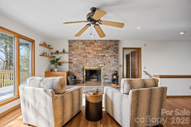 1105 High Vista Drive, Mills River, NC 28759