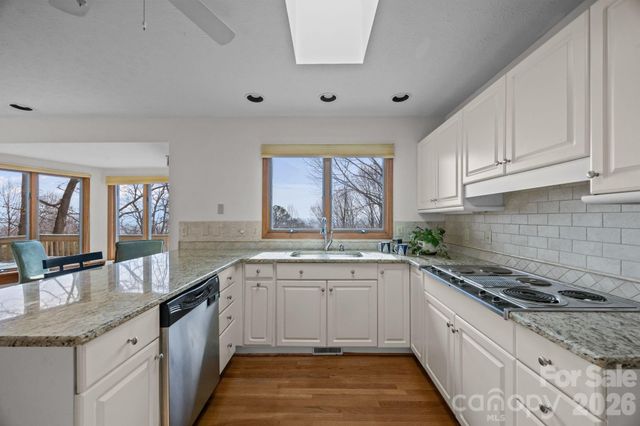 1105 High Vista Drive, Mills River, NC 28759