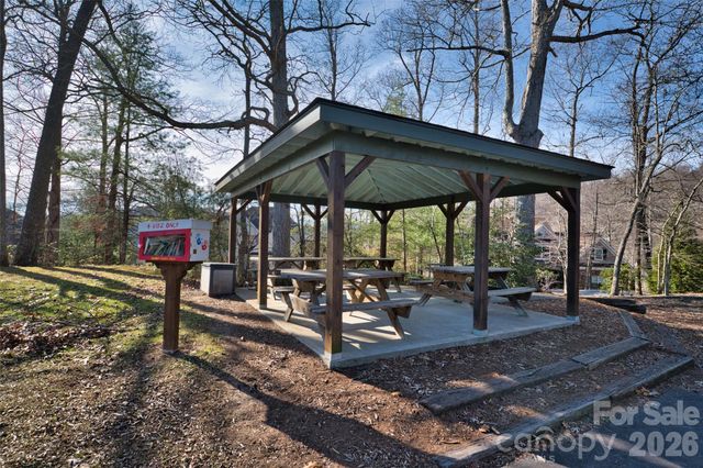 1105 High Vista Drive, Mills River, NC 28759