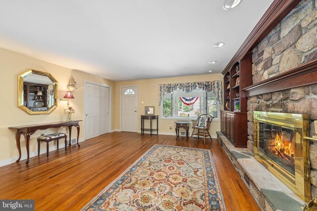 705 PHILLIPS RD, Warminster, PA 18974