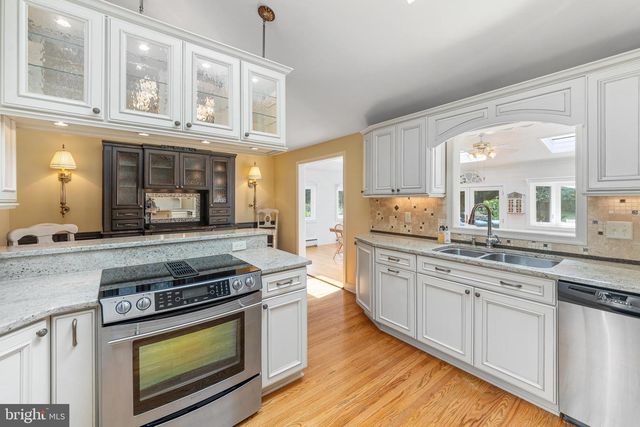 705 PHILLIPS RD, Warminster, PA 18974