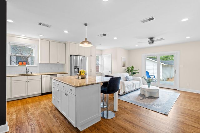 1208 Piedmont Ave, Austin, TX 78757