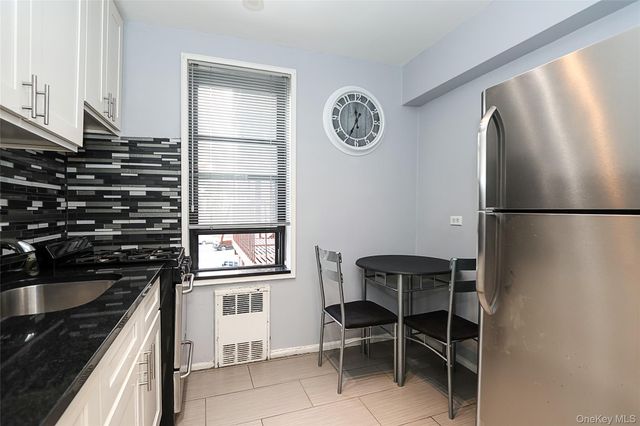 226-26 Union Turnpike 2J, Oakland Gardens, NY 11364