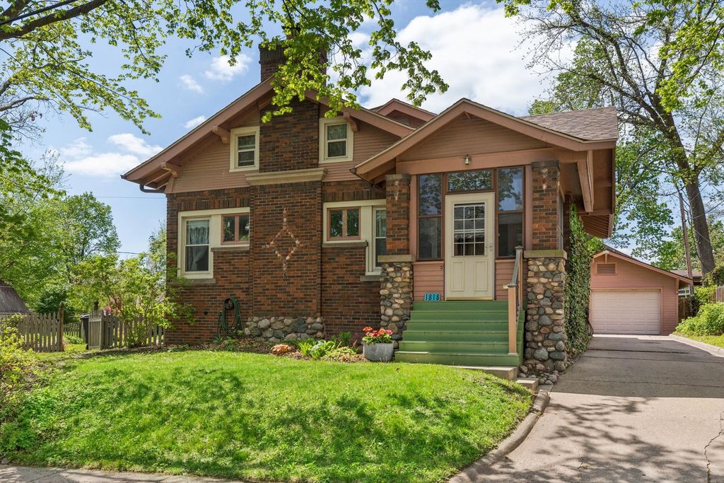 1818 23rd Street, Rock Island, IL 61201