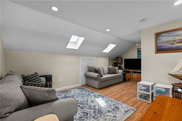 157 Harrison Avenue 15, Newport, RI 02840