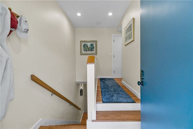 157 Harrison Avenue 15, Newport, RI 02840