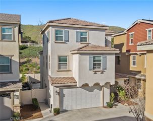 7371 Garnet Ridge, Jurupa Valley, CA 92509