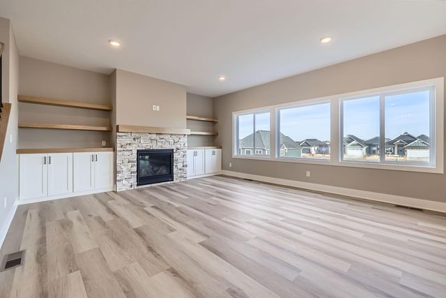 15440 110th Avenue N, Dayton, MN 55369