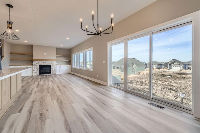 15440 110th Avenue N, Dayton, MN 55369