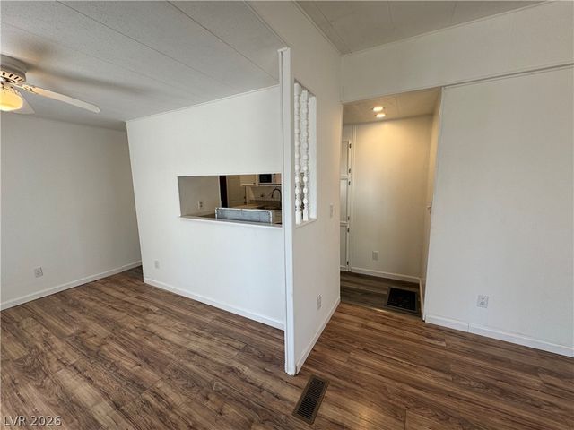 221 West Comstock Boulevard, Pahrump, NV 89048