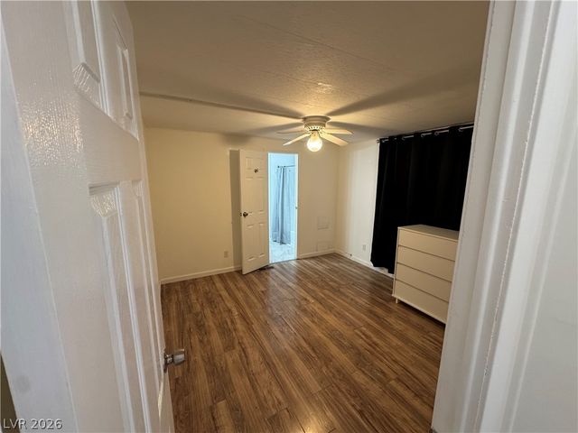 221 West Comstock Boulevard, Pahrump, NV 89048