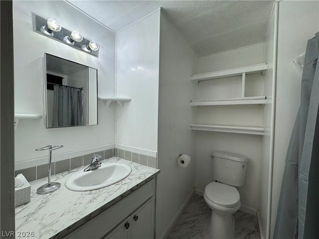 221 West Comstock Boulevard, Pahrump, NV 89048