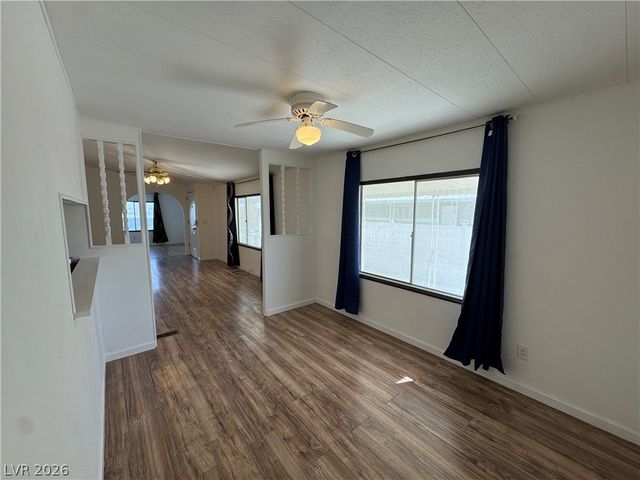 221 West Comstock Boulevard, Pahrump, NV 89048
