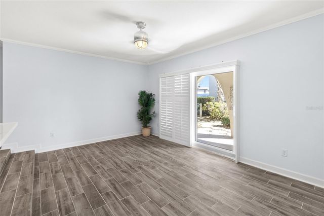 505 PLAZA SEVILLE COURT 9, Treasure Island, FL 33706