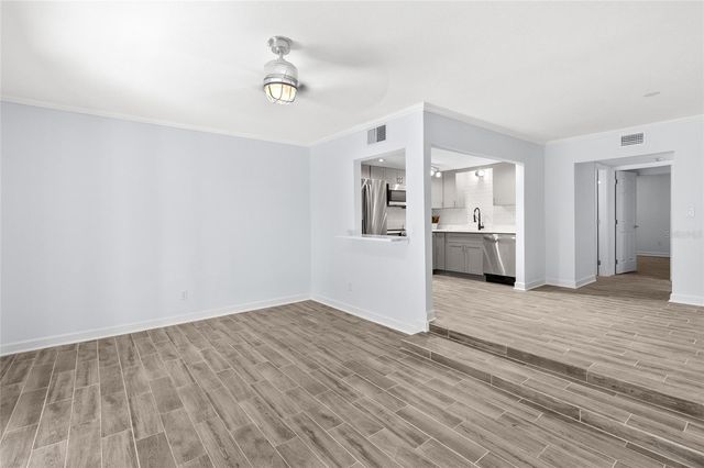 505 PLAZA SEVILLE COURT 9, Treasure Island, FL 33706