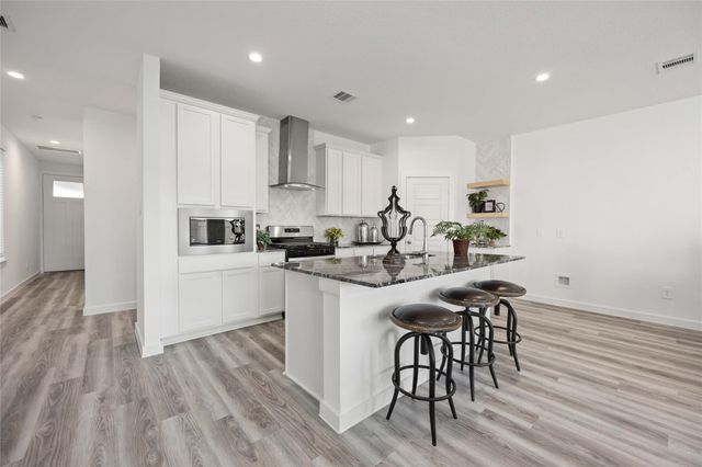 3241 Summercrisp Hollow Lane, Pearland, TX 77581