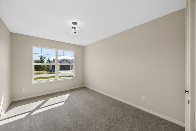 6315 Prairie Rose Circle SW, Cedar Rapids, IA 52404