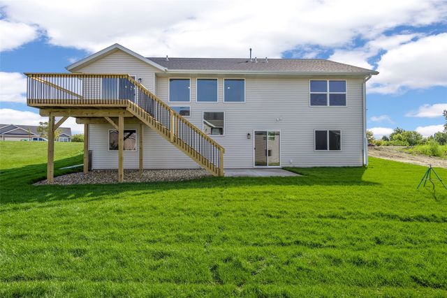 6315 Prairie Rose Circle SW, Cedar Rapids, IA 52404
