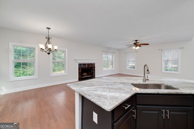 949 Amelia Road, Locust Grove, GA 30248