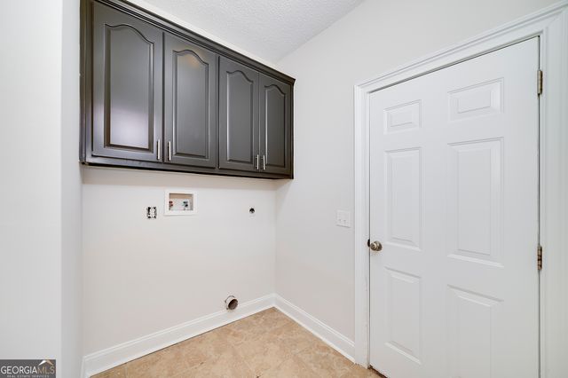 949 Amelia Road, Locust Grove, GA 30248