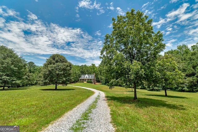 949 Amelia Road, Locust Grove, GA 30248