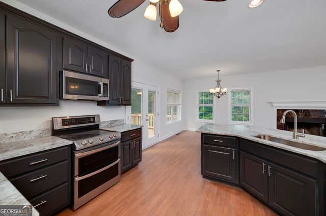 949 Amelia Road, Locust Grove, GA 30248