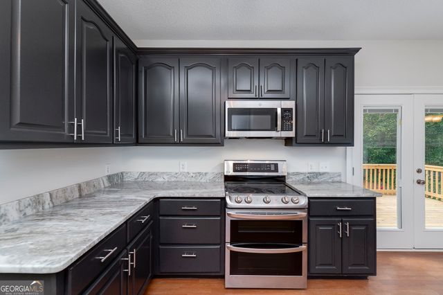 949 Amelia Road, Locust Grove, GA 30248