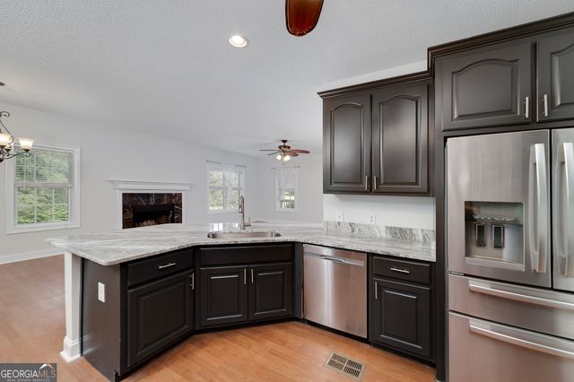 949 Amelia Road, Locust Grove, GA 30248