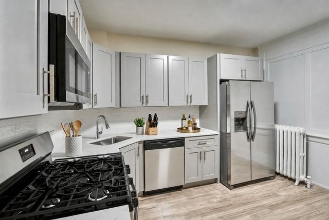 4589 S Archer Avenue, Chicago, IL 60632