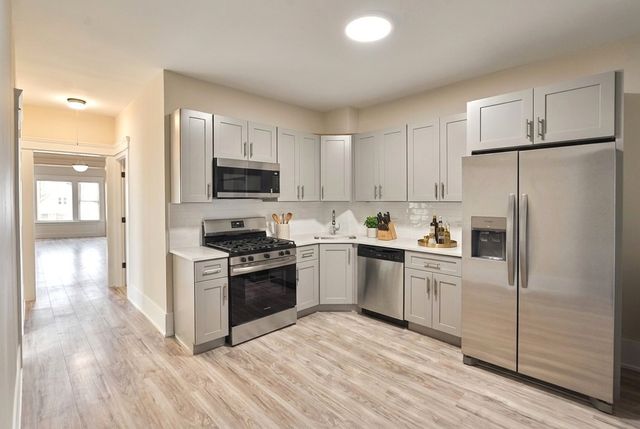 4589 S Archer Avenue, Chicago, IL 60632