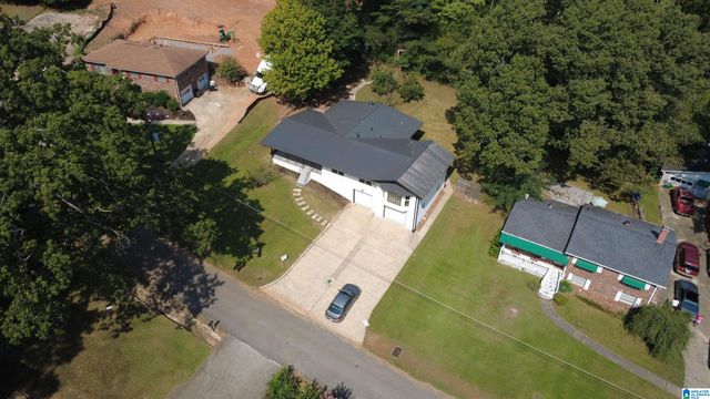 1416 29TH AVENUE N, Hueytown, AL 35023