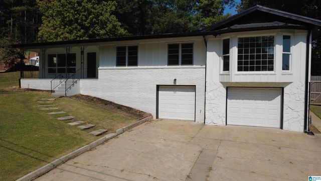 1416 29TH AVENUE N, Hueytown, AL 35023