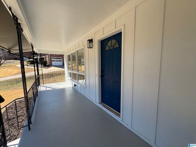 1416 29TH AVENUE N, Hueytown, AL 35023