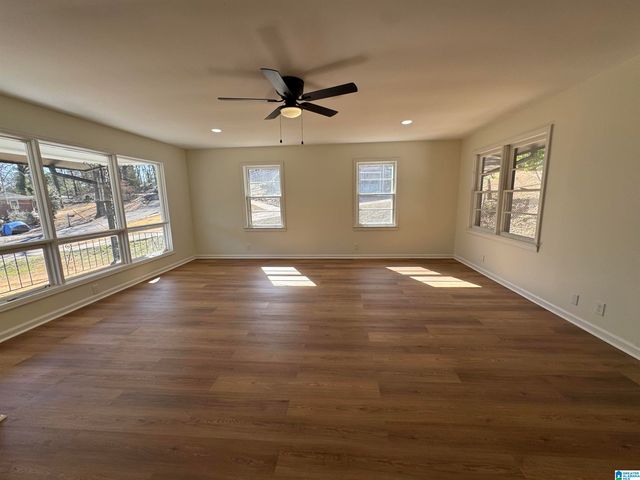 1416 29TH AVENUE N, Hueytown, AL 35023