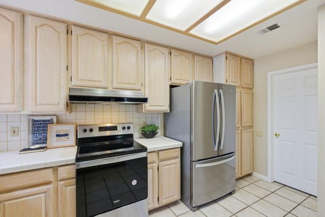 852 Lakeshore Drive, Redwood City, CA 94065