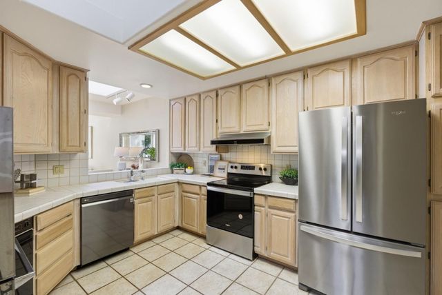 852 Lakeshore Drive, Redwood City, CA 94065