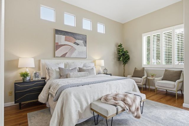 852 Lakeshore Drive, Redwood City, CA 94065