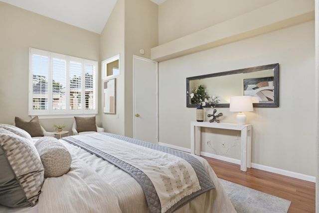 852 Lakeshore Drive, Redwood City, CA 94065