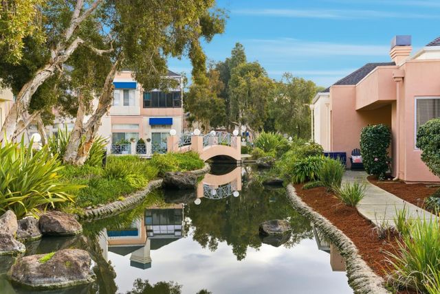 852 Lakeshore Drive, Redwood City, CA 94065