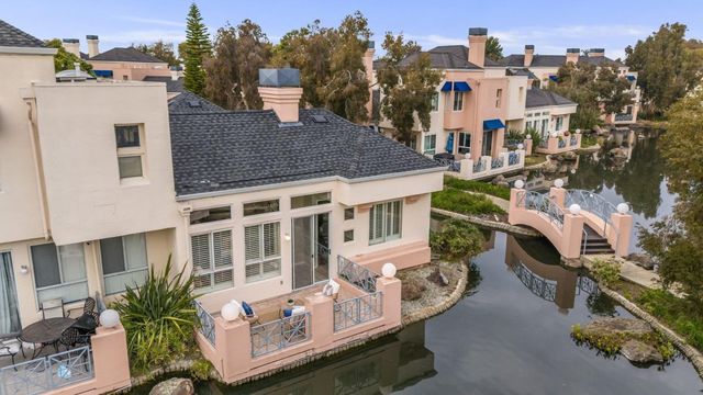 852 Lakeshore Drive, Redwood City, CA 94065