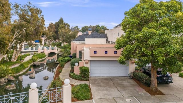 852 Lakeshore Drive, Redwood City, CA 94065