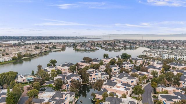 852 Lakeshore Drive, Redwood City, CA 94065