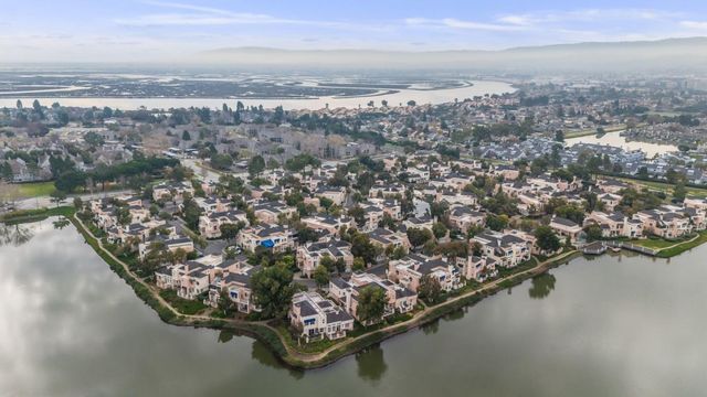 852 Lakeshore Drive, Redwood City, CA 94065