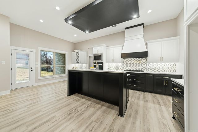 1570 Marquee Circle, Cabot, AR 72023