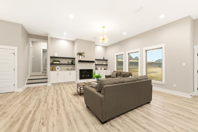 1570 Marquee Circle, Cabot, AR 72023