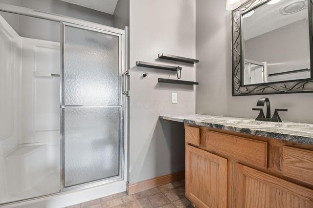 5350 Pond View Drive, Westerville, OH 43081